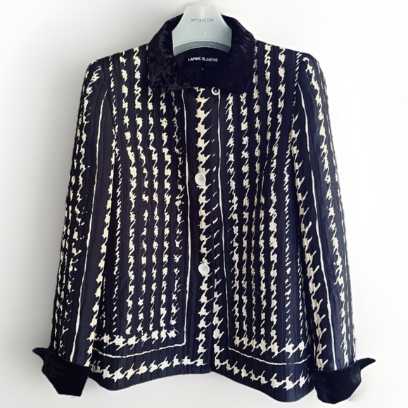 Lapine Blanche Jackets & Blazers - Lapine Blanche Japanese Vintage Y2K Quilted Silk Jacquard Velvet Lined Jacket M